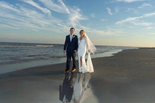 carousel-hero-element image-0